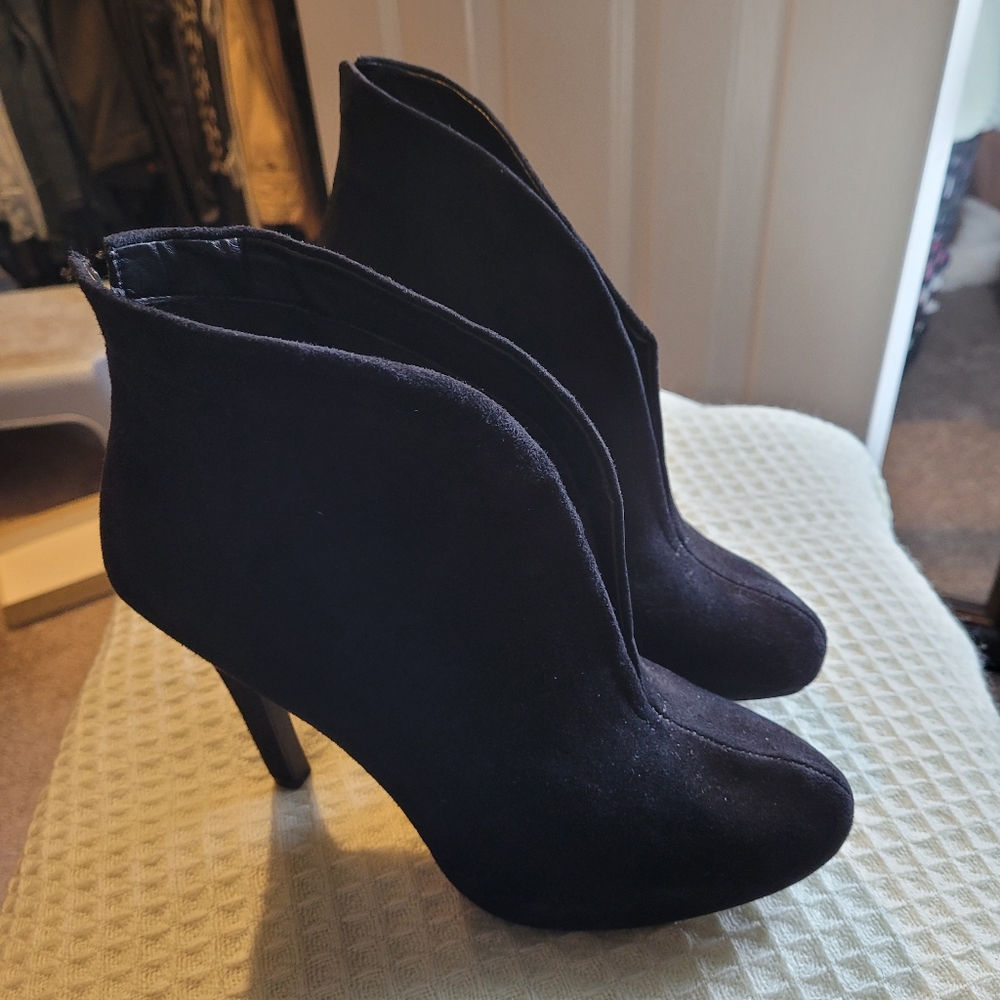 Jessica Simpson Genuine Suede Boots